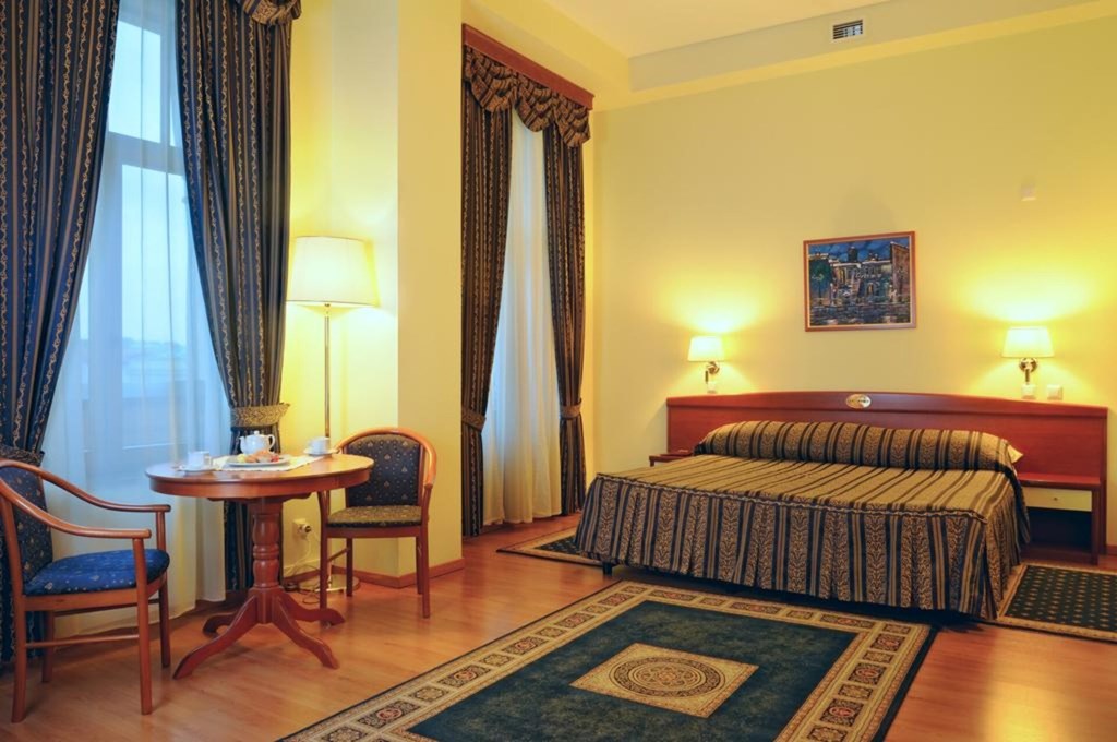 Dostoevsky Hotel: Room DOUBLE SINGLE USE EXECUTIVE