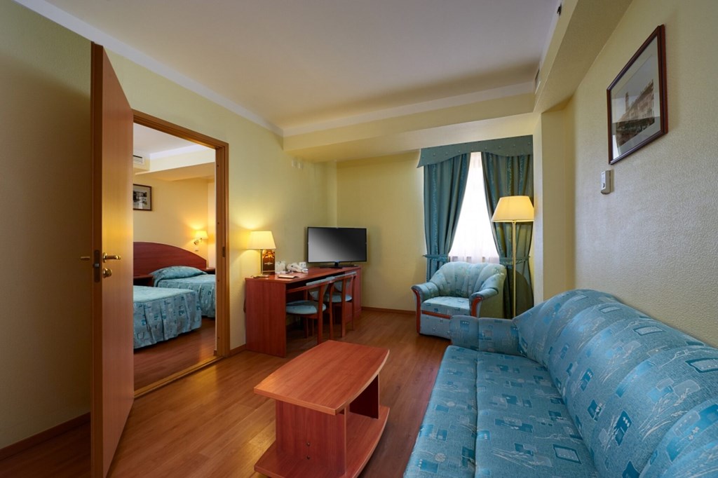 Dostoevsky Hotel: Room JUNIOR SUITE CAPACITY 1