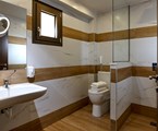 Esperides Crete Resort : Bathroom for disabled