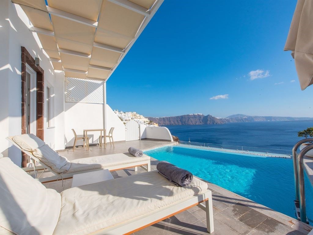 Santorini Secret Suites & Spa