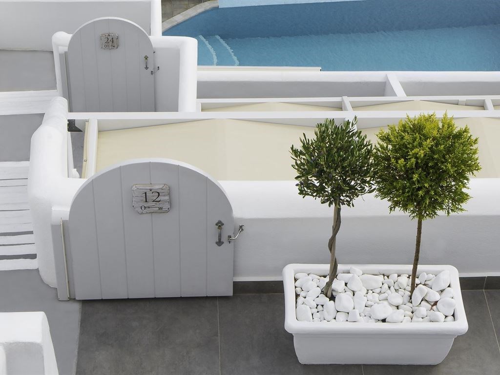 Santorini Secret Suites & Spa