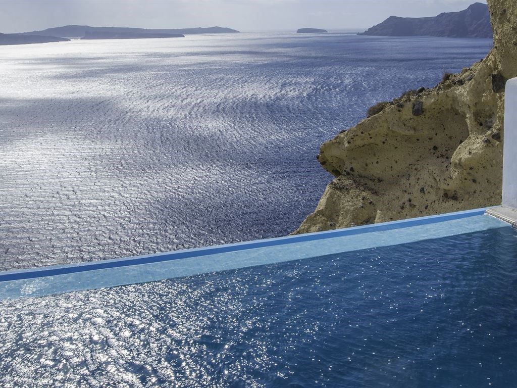 Santorini Secret Suites & Spa