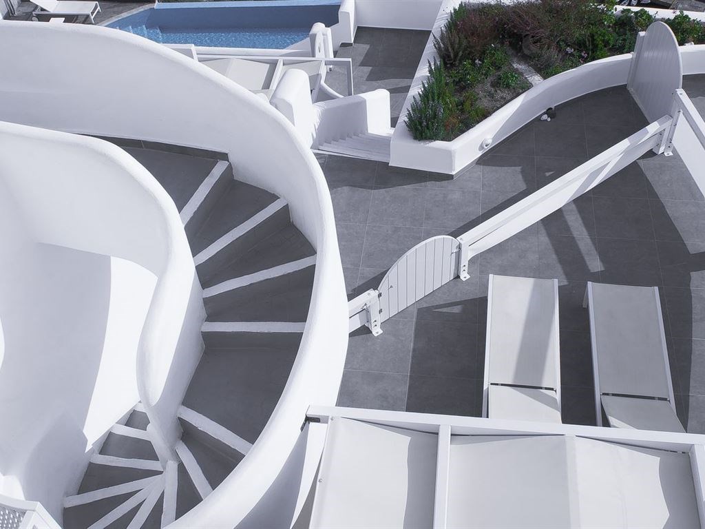 Santorini Secret Suites & Spa