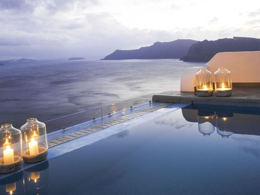 Santorini Secret Suites & Spa