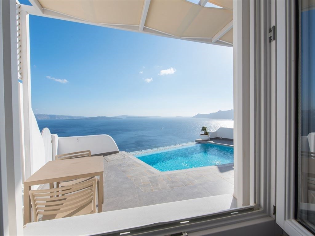 Santorini Secret Suites & Spa