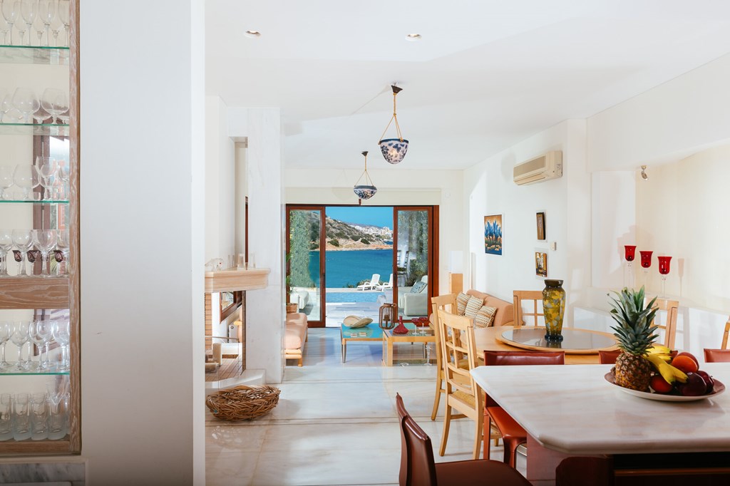 Beach Villa in Agios Nikolaos