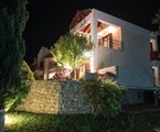 Villa Avista