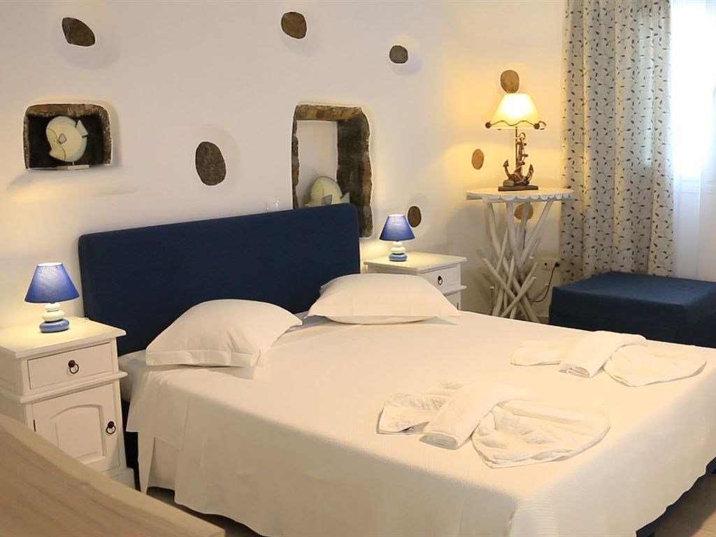 Iros Boutique Hotel