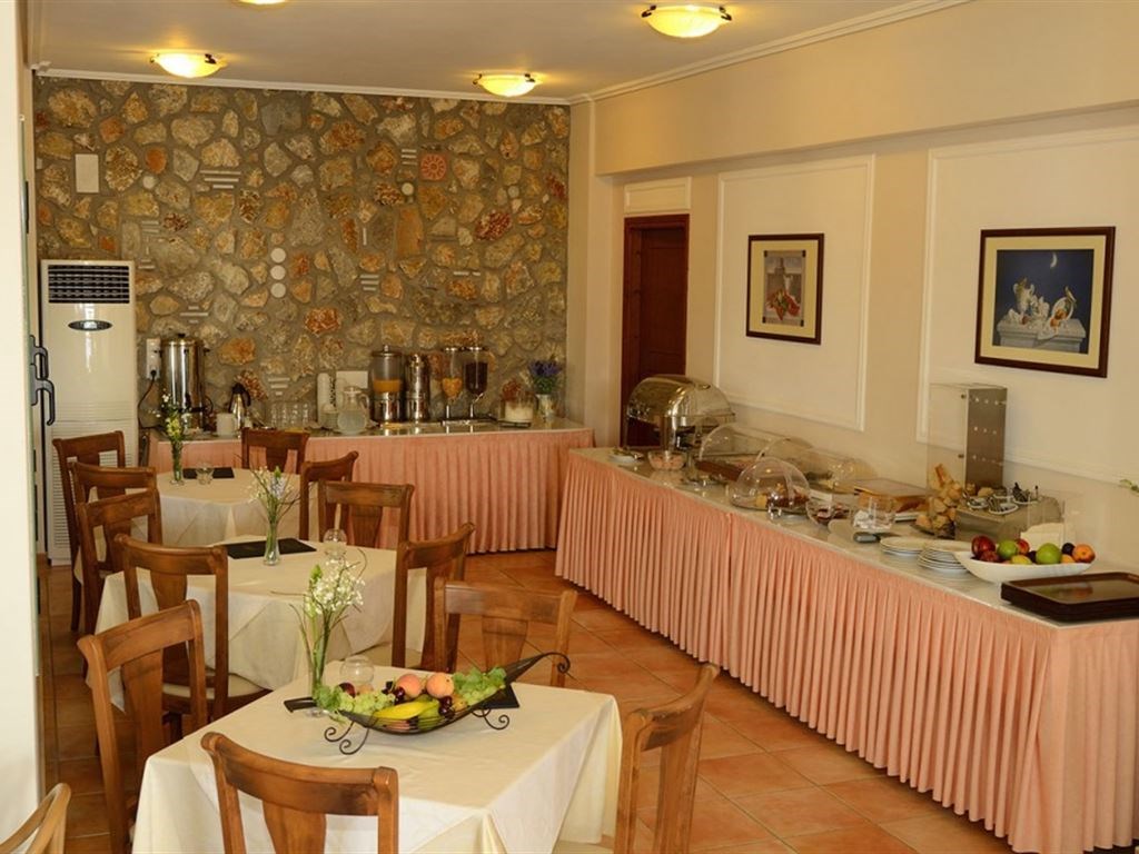 Maltezana Beach Hotel