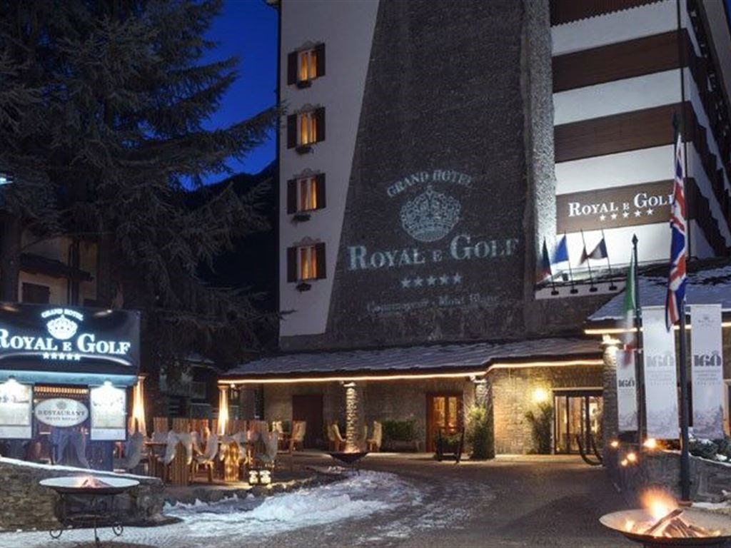 Royal & Golf Hotel