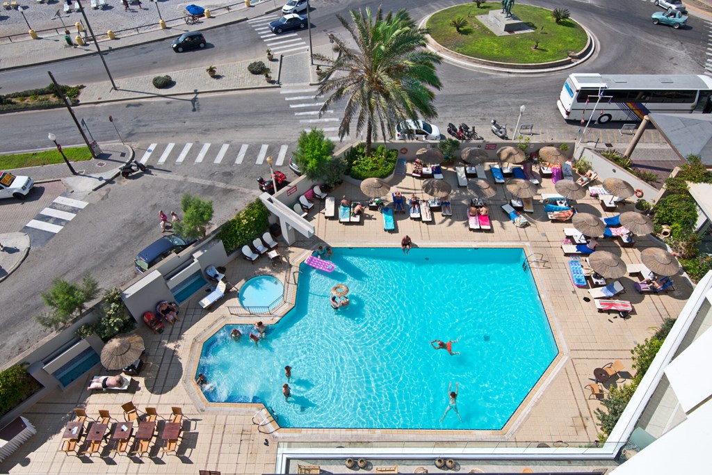 Blue Sky City Beach Hotel: Pool