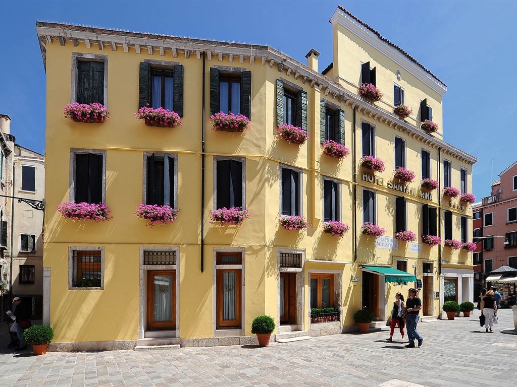 Ca' Marinella Hotel