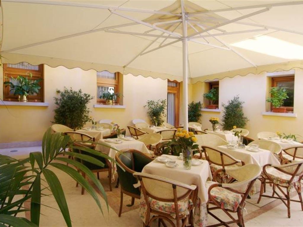 Ca' Marinella Hotel