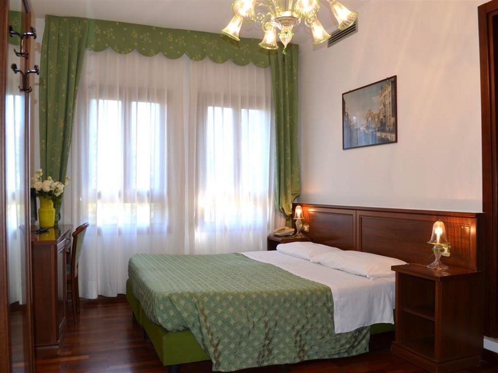 Villa Cipro Hotel