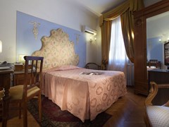 Tornabuoni Beacci Hotel - photo 17