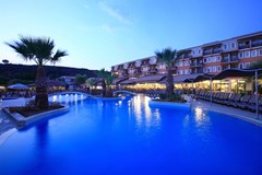 Club Yali Hotels & Resort - photo 2