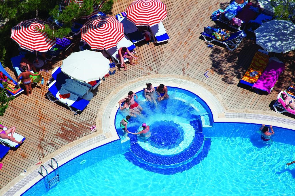Batihan Beach Resort & Spa: Pool