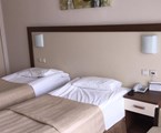 Batihan Beach Resort & Spa: Room DOUBLE LAND VIEW