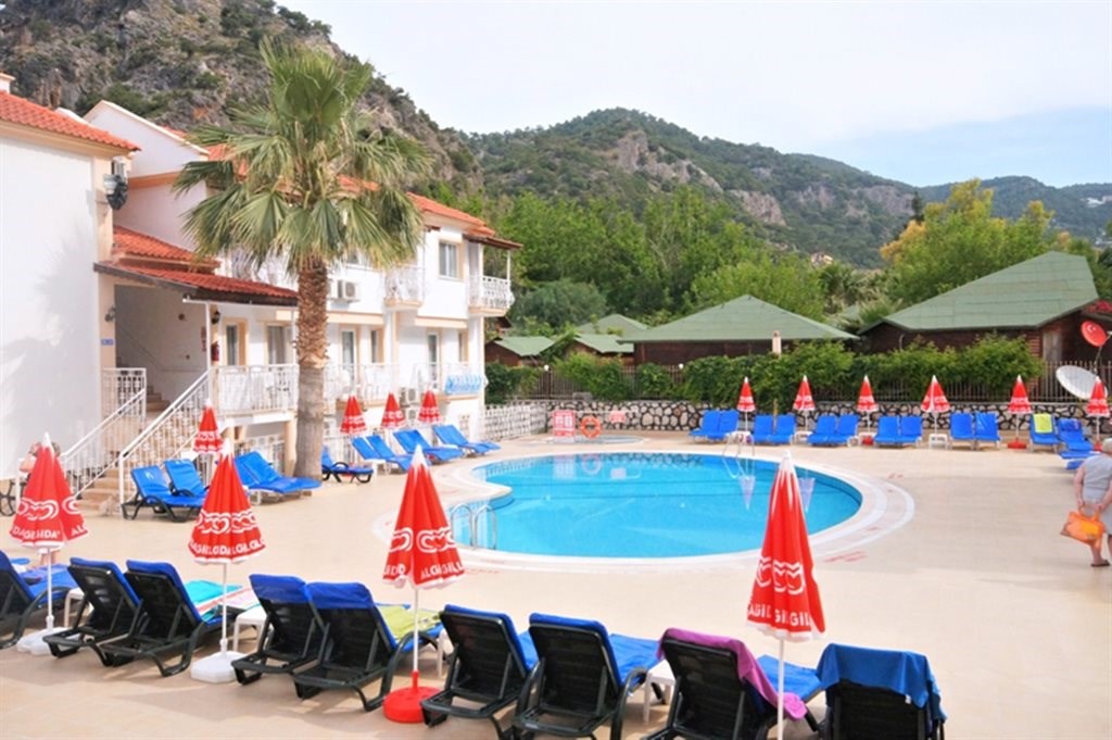 Karbel Beach Hotel