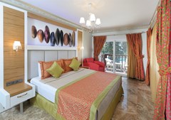 Camelot Boutique Hotel: Merlin room - photo 23
