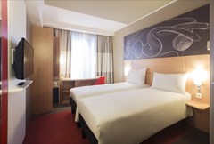 Ibis Hotel - photo 6