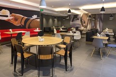 Ibis Hotel - photo 8