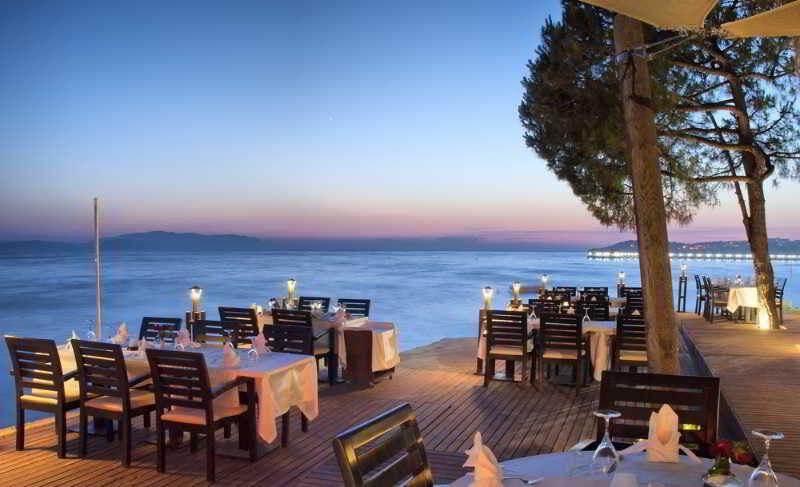 Ephesia Holiday Beach Club: Restaurant