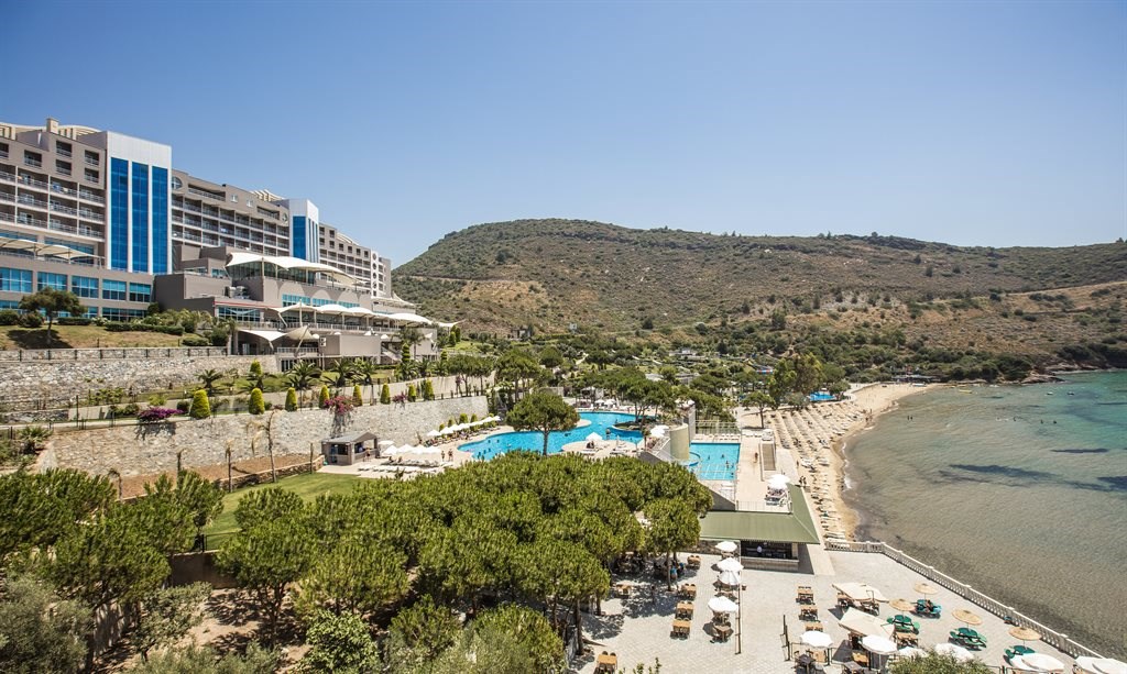 Aria Claros Beach & Spa Resort Hotel