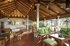 Royal Island Resort & Spa: Lobby - photo 45
