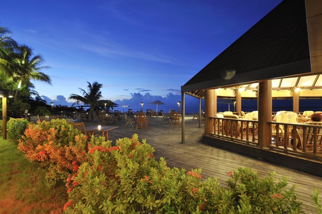 Holiday Island Resort & SPA