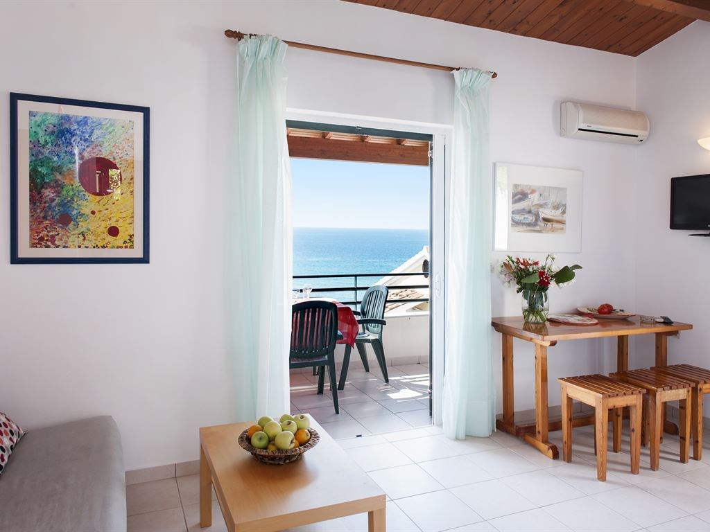 Glyfada Beachfront Apartments and Villas: 1-Bedroom Apartment