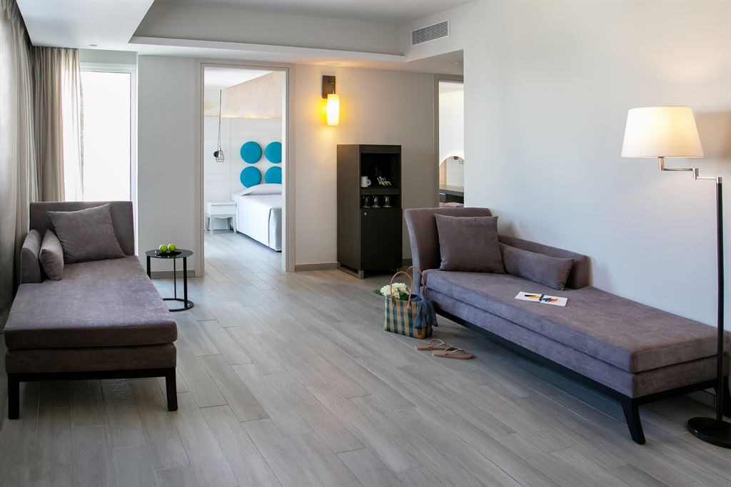 Vangelis Hotel & Suites: One Bedroom Suite