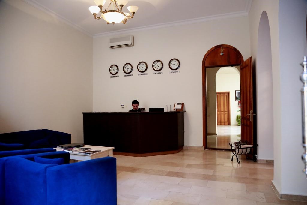 Giz Galasi Hotel: Лобби