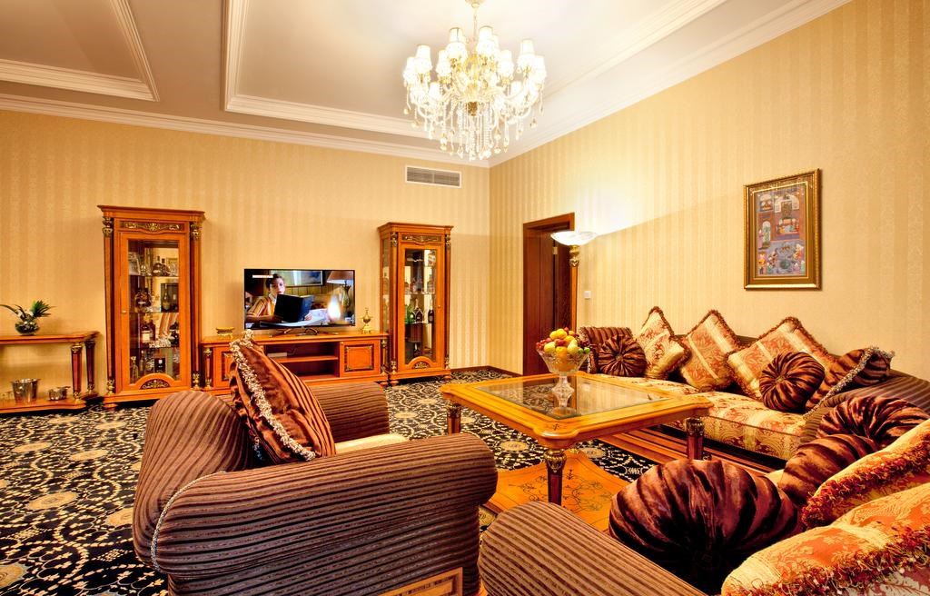 Shah Palace Hotel