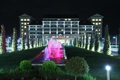 Qafqaz Riverside Resort Hotel - photo 1