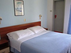 Toledo Hotel - photo 10