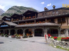 Mont Blanc Hotel - photo 13