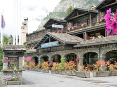 Mont Blanc Hotel - photo 14