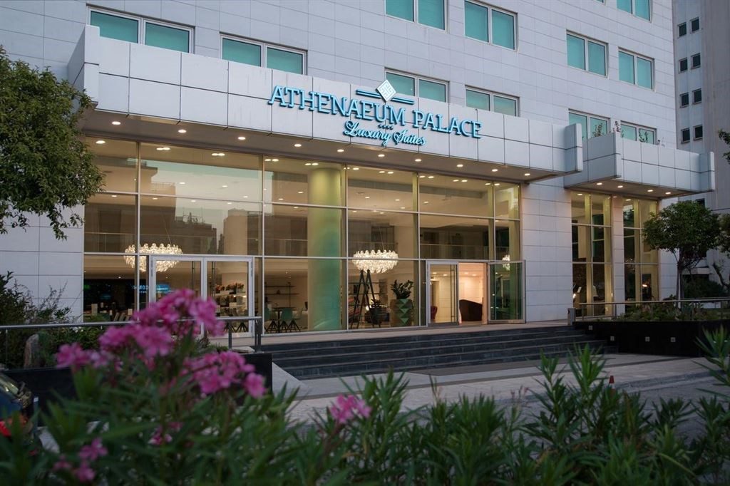 Athenaeum Palace Hotel &Suites