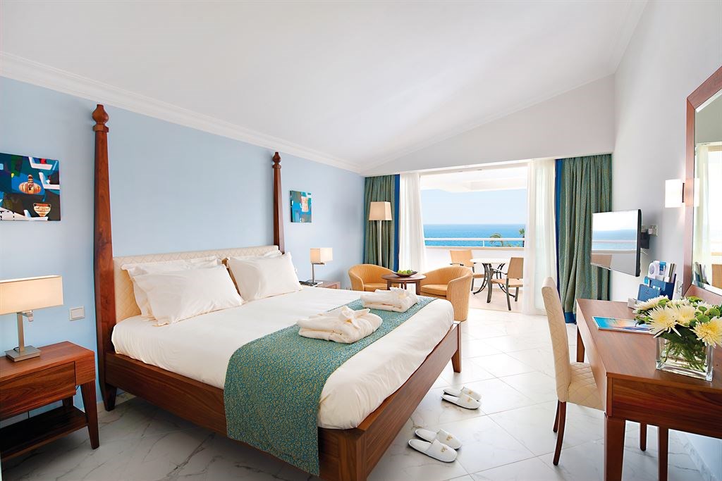 Olympic Lagoon Resort Paphos: Superior Room