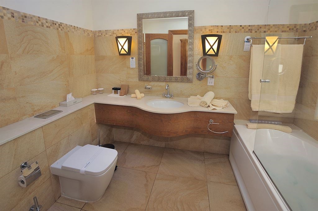 Olympic Lagoon Resort Agia Napa: Bathroom