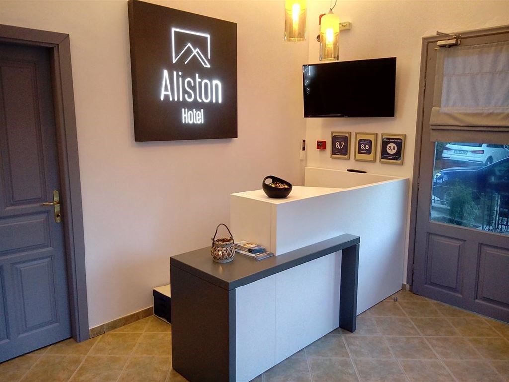 Aliston Hotel Studios