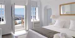 Aqua Luxury Suites Santorini  - photo 16