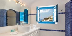 Aqua Luxury Suites Santorini  - photo 25