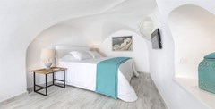 Aqua Luxury Suites Santorini  - photo 9