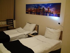 Comfort Hotel - photo 4