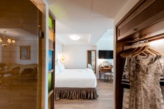 Legacy Gastro Suites - photo 14