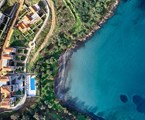 100 Rizes Luxury Seaside Resort
