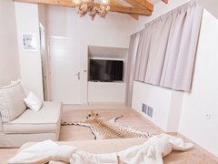 Panellinion Luxury Rooms : Suite - photo 15