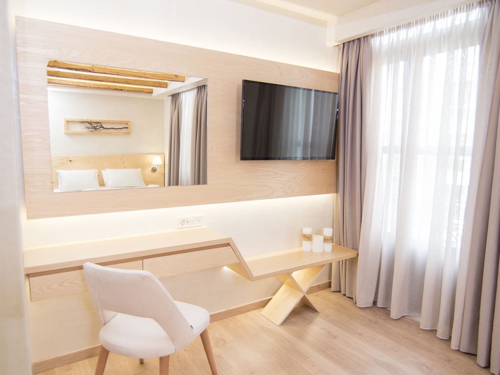 Panellinion Luxury Rooms 